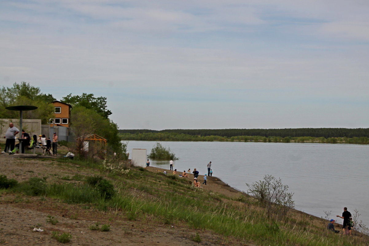 На берегу Бии - Олег Афанасьевич Сергеев