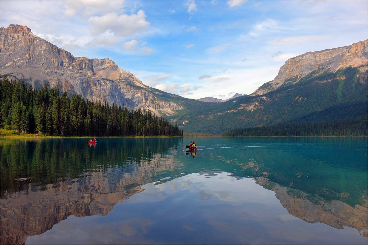 Emerald Lake. Alberta. Canada. - Alexander Hersonski