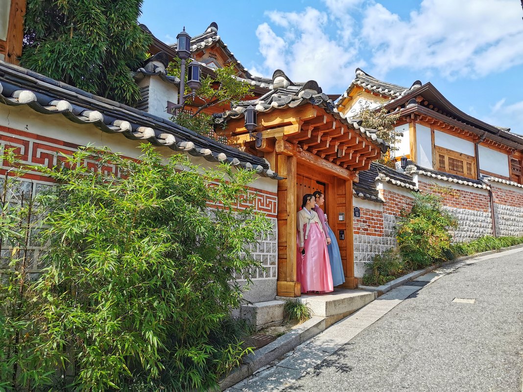 Buckchon Hanok Village - Дмитрий 