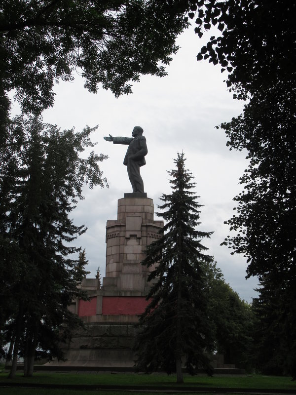 Памятник В.И. Ленину - Наталья Гусева