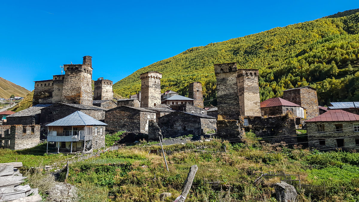 в Ушгули. сванские башни. Сванетия - Лариса Батурова