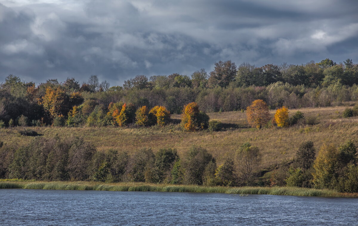 Осень -Волга. - юрий макаров