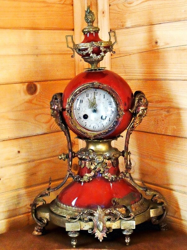 Старинные каминные часы - Ольга Довженко