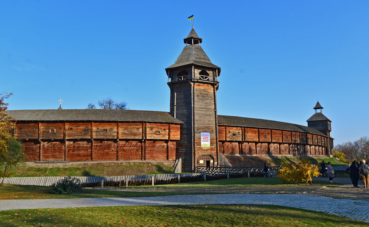 Воссозданная в 2004 году цитадель – точная копия Батуринской крепости, разрушенной в 1708 г. - Тамара Бедай 