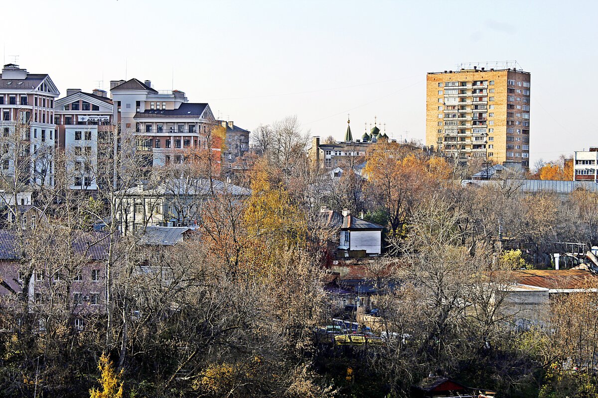 Осень в городе - Лариса 