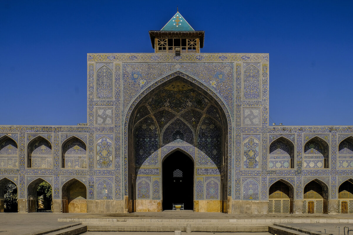 один из внутренних входов мечети Имама, г. Исфахан - Георгий А