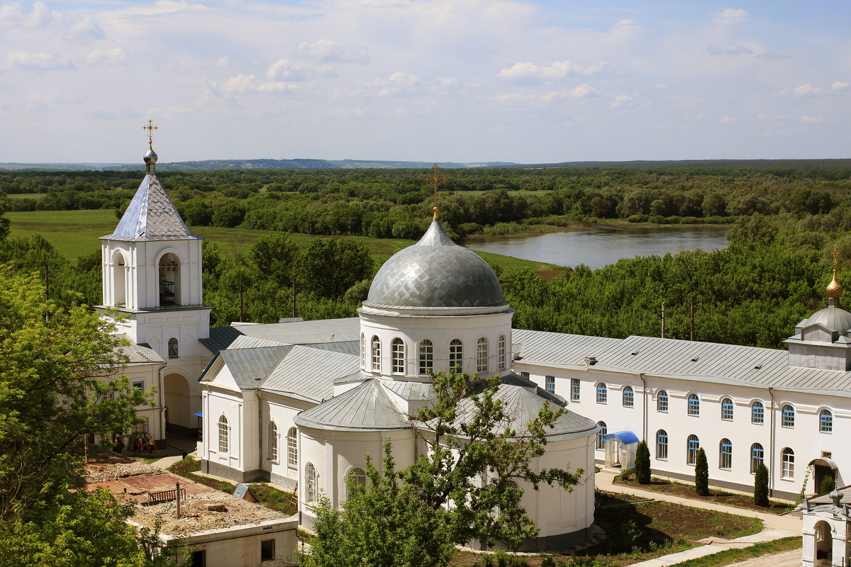 мужской монастырь - Мария Немцова