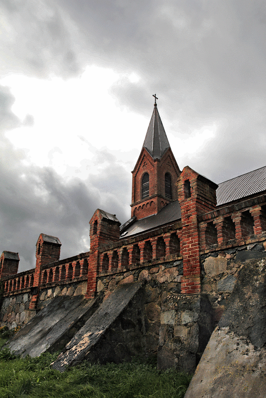 Католический храм в д.Опса - Лариса Кайченкова