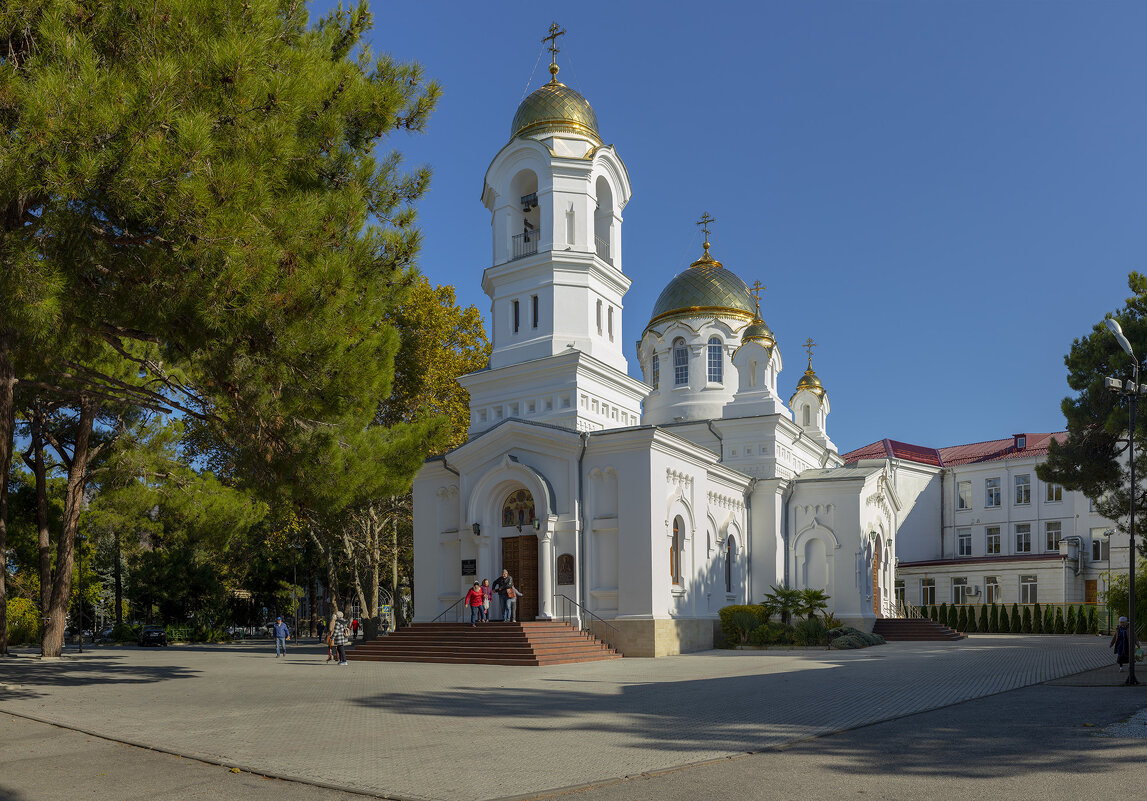 Свято-Преображенский храм в Геленджике - Pavel Bamboleo