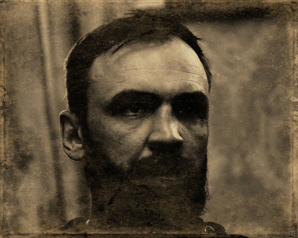 портрет молодого  мужчины - Дмитрий Потапов