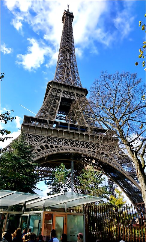 Эйфелева башня - визитная карточка Парижа - Нина Корешкова
