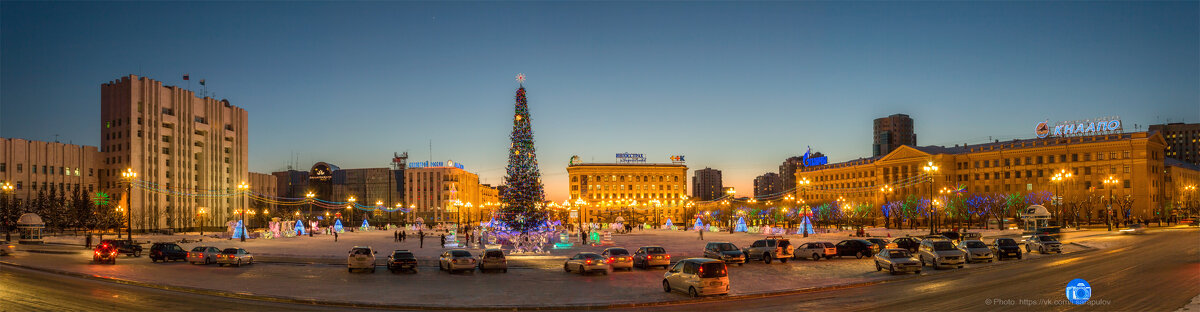 Новогодняя елка на главной площади Хабаровска - Игорь Сарапулов