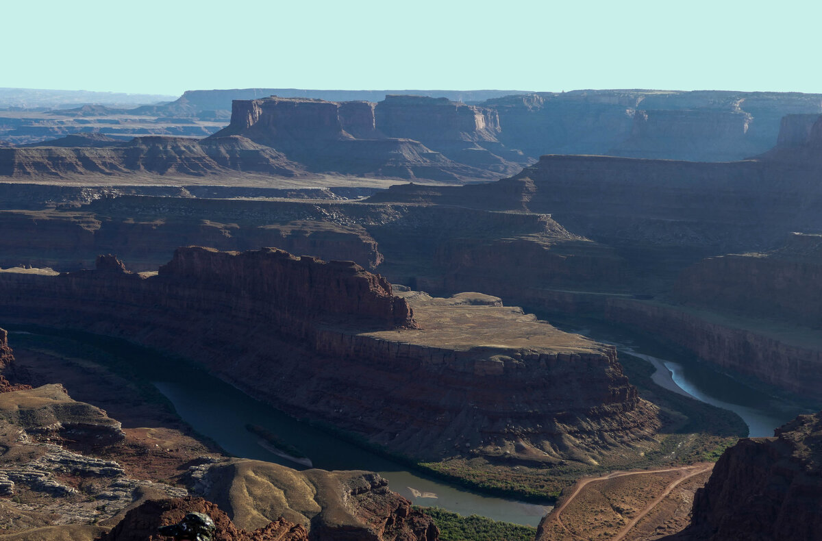 Вид на каньон, горы Ла Саль и излучину реки Колорадо. Снимок 2 - Юрий Поляков