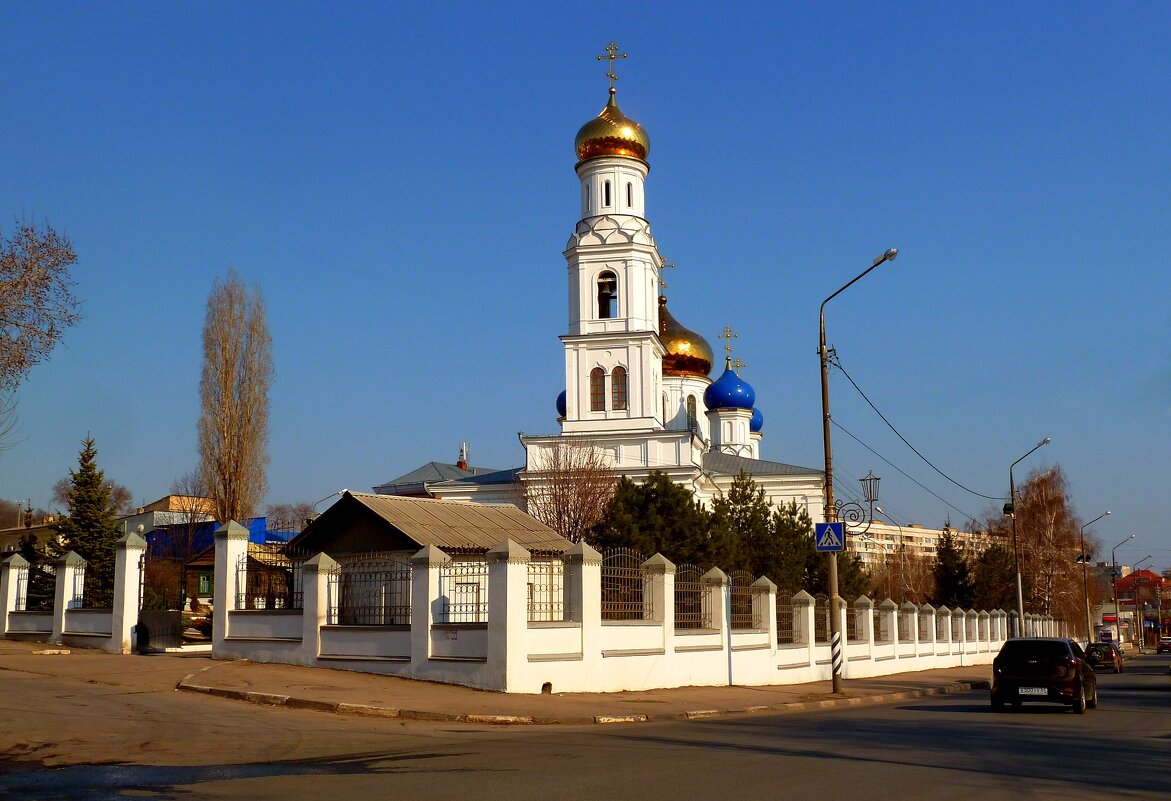 Духосошественская церковь на горах в Саратове - Лидия Бараблина