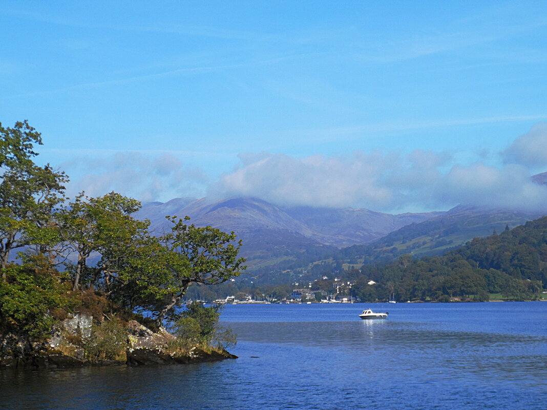 Озёрный край (англ. Lake District).  Озеро Уиндермир - Галина 