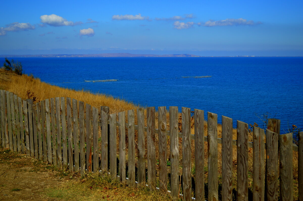 За околицей - море - Татьяна Лютаева