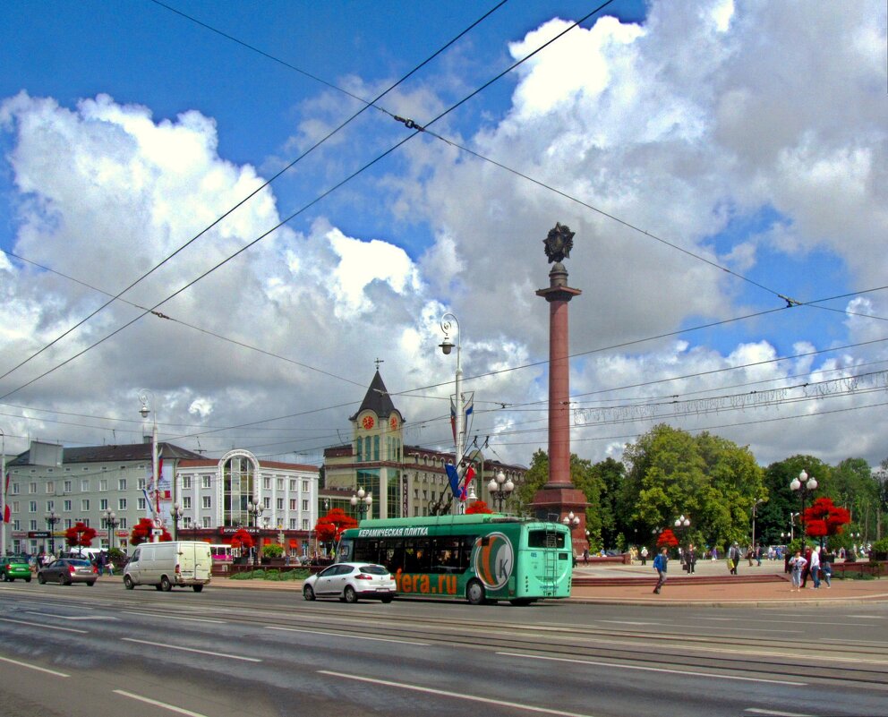 Вид на главную площадь города - Сергей Карачин