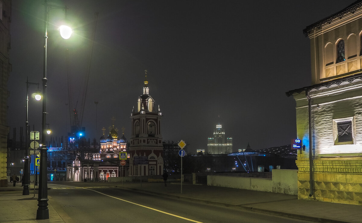 Уголок Москвы - юрий поляков