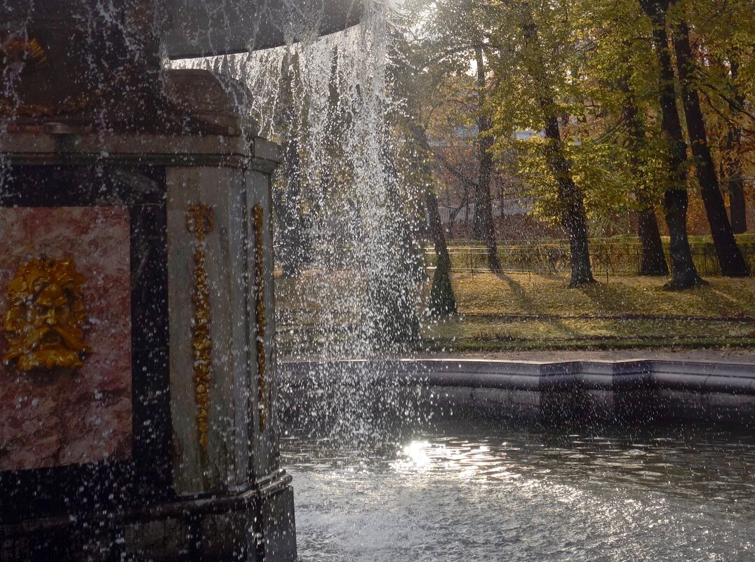 фонтан в Петергофе - Елена 
