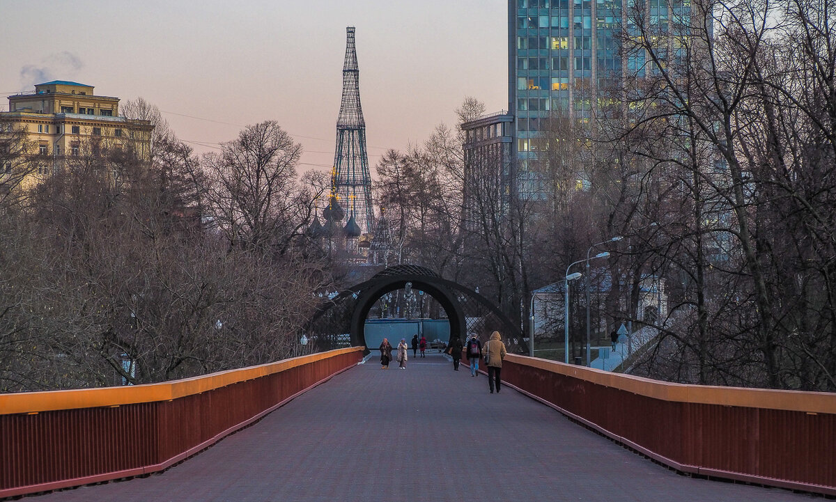 Уголок Москвы - юрий поляков