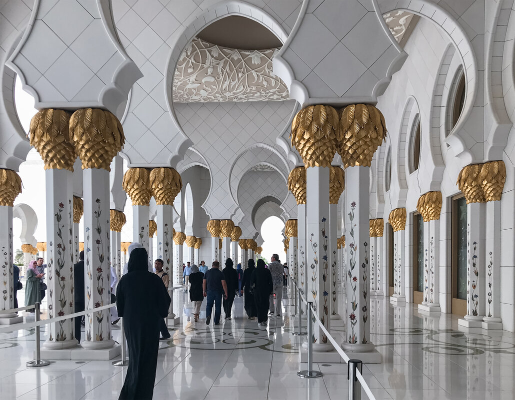 В мечете Шейха Зайда - Светлана Карнаух