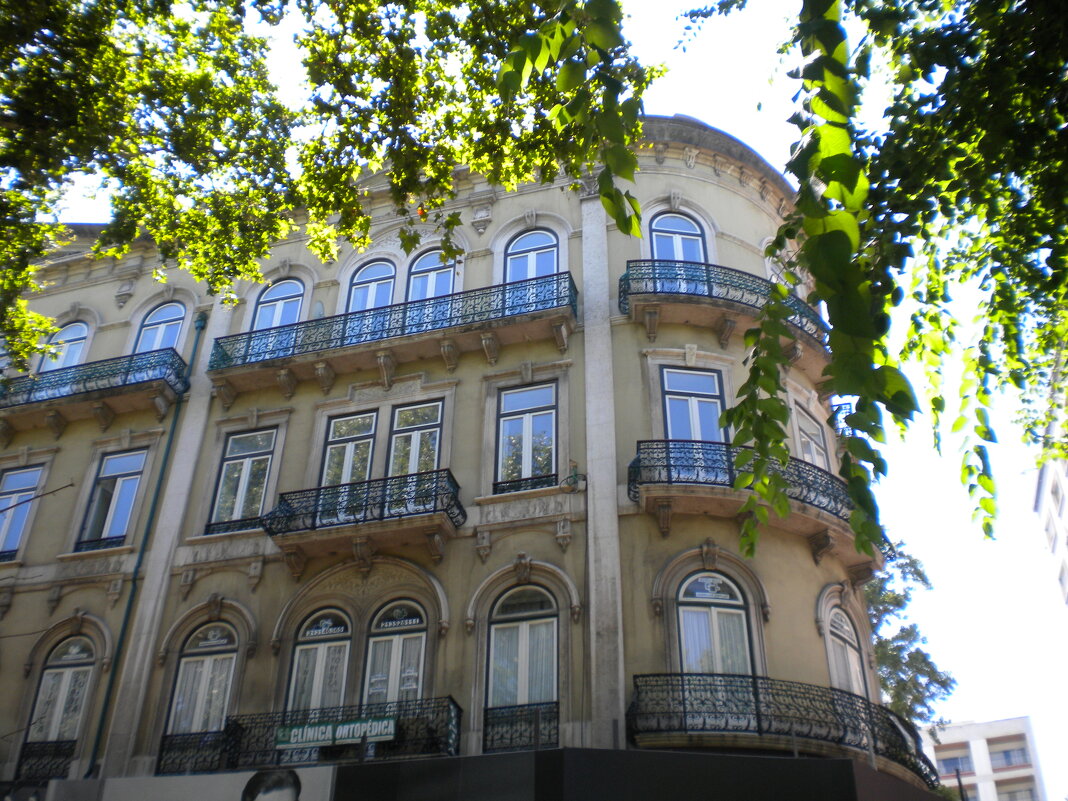 Ажурные балкончики в центре Лиссабона - Татьяна 