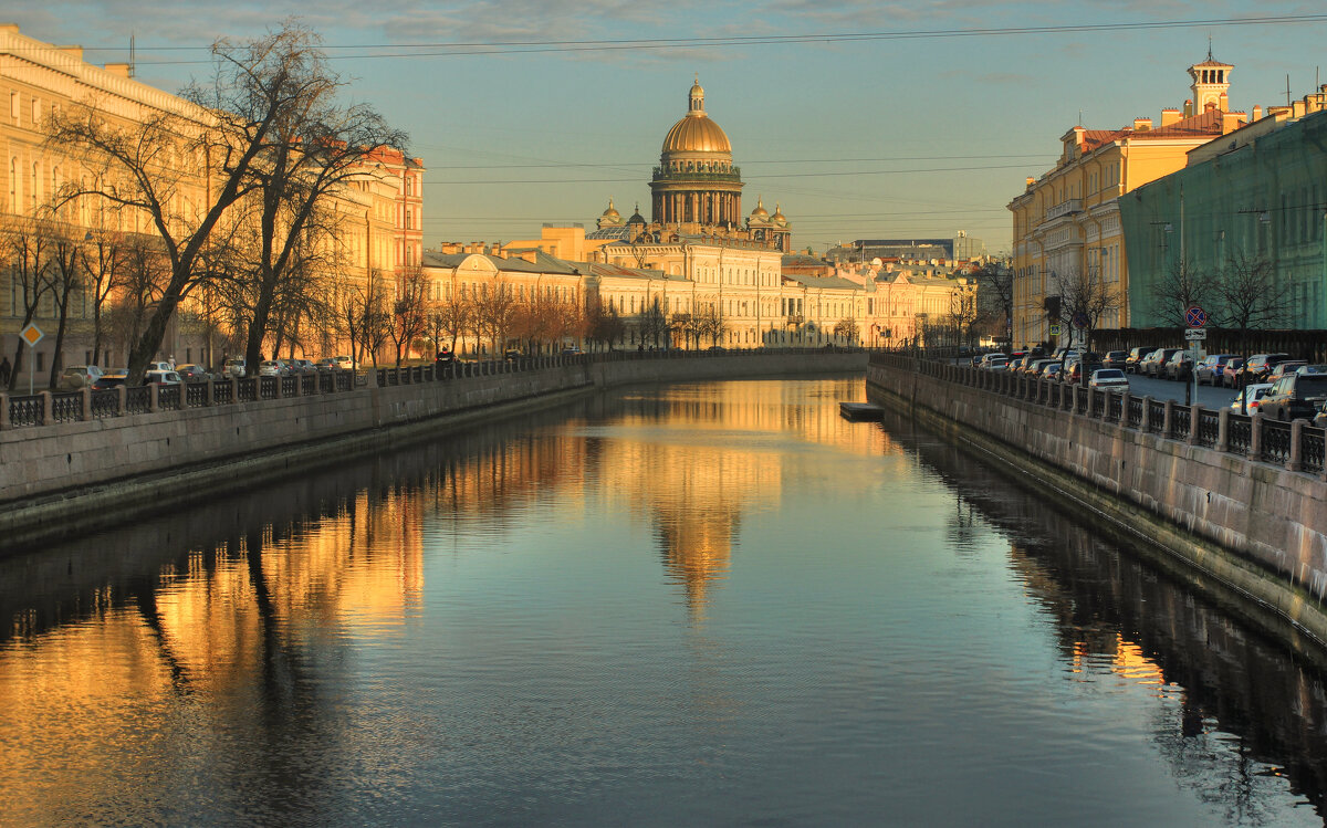 В полдень - Сергей Григорьев