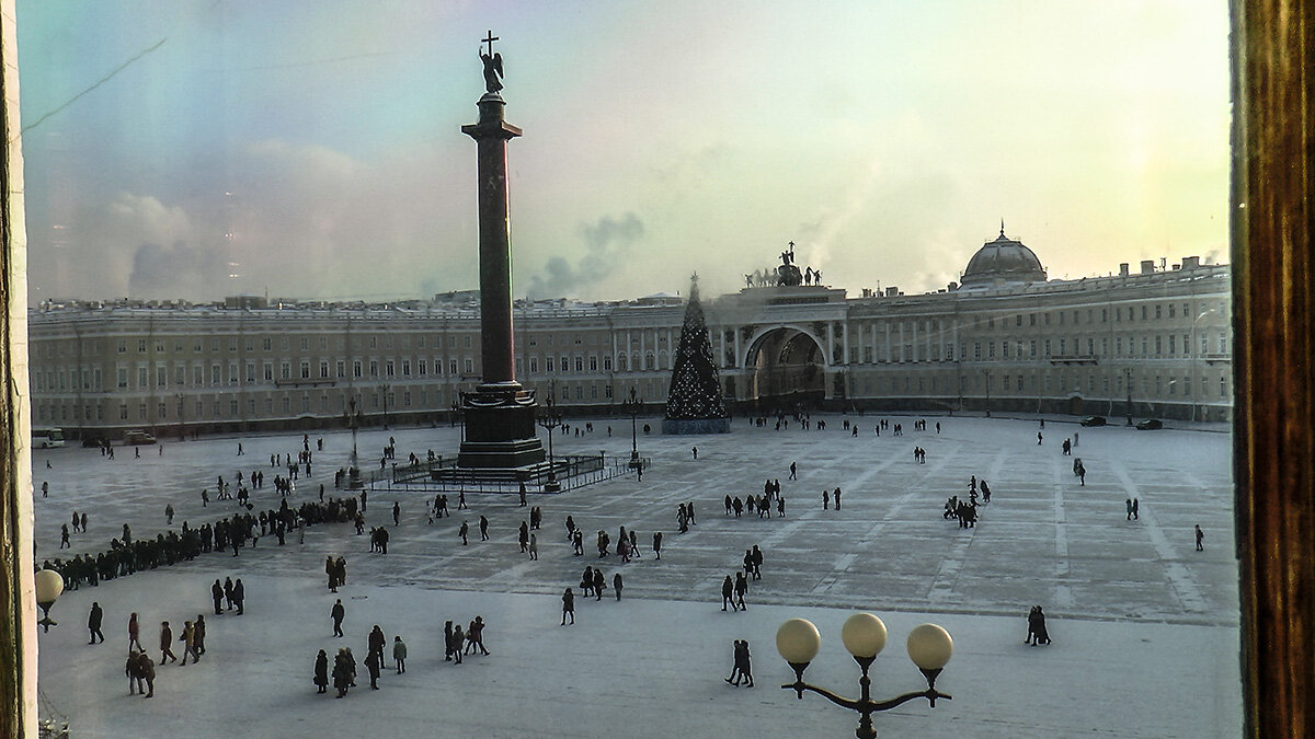 Очередь в музей зимой СПБ