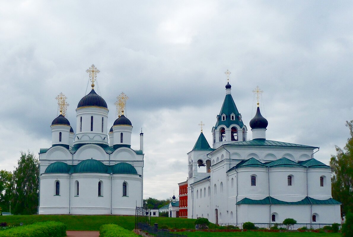 Спасо Преображенский мужской собор