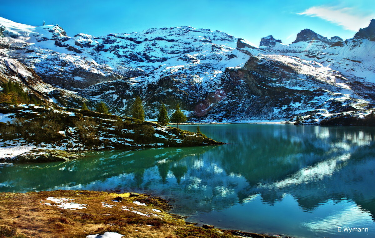 Горное озеро Трюбзее, Швейцария. - Elena Wymann