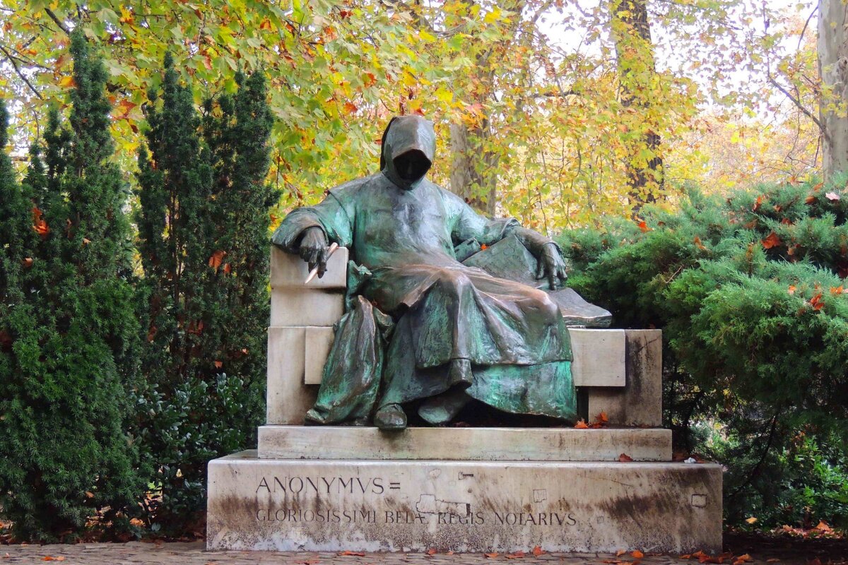 46 Анонимус -самый загадочный памятник Будапешта 1903 год  ск. Миклош Лигети - Гала 