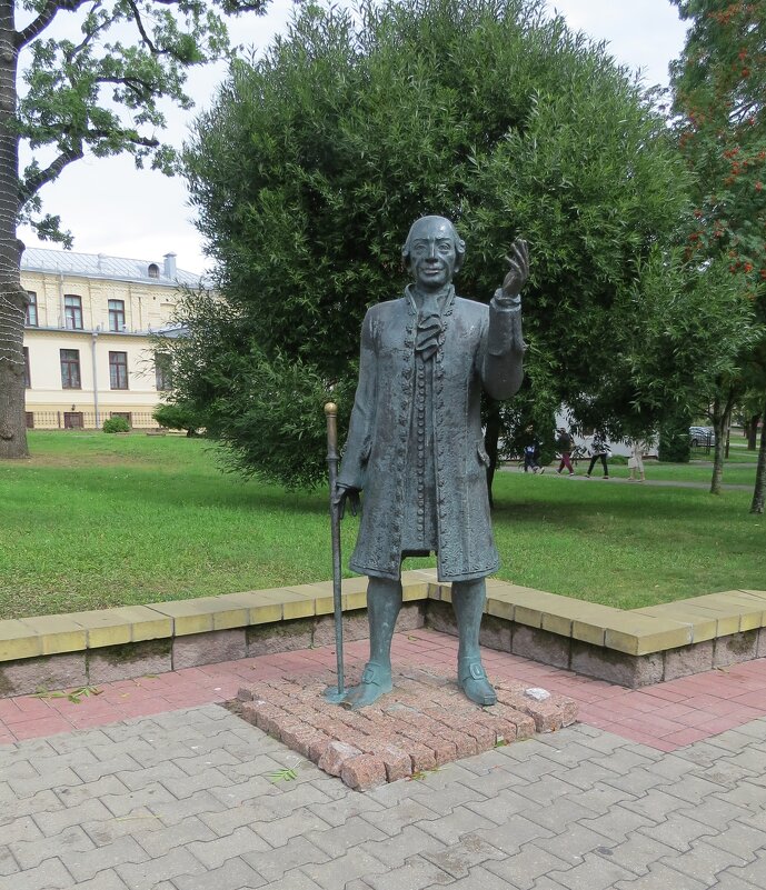 Памятник Жилиберу - Вера Щукина