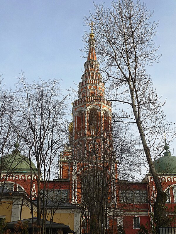 КОЛОКОЛЬНЯ ХРАМА ВОСКРЕСЕНИЯ ХРИСТОВА В КАДАШАХ - Лидия Бусурина