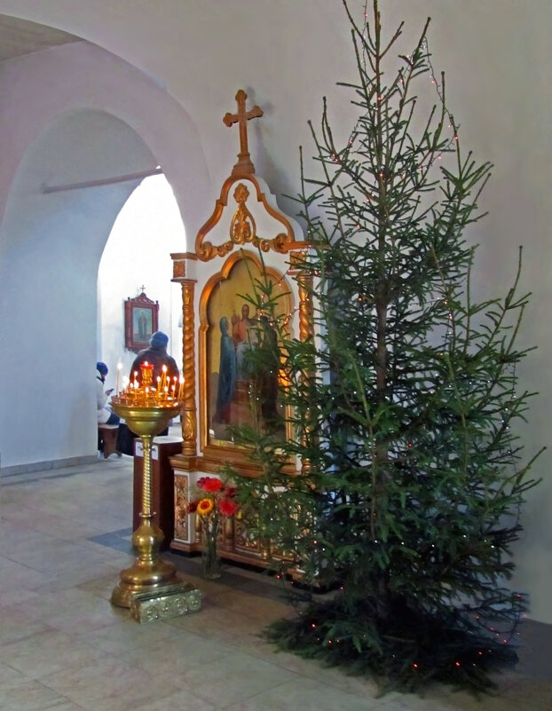 В Казанской церкви - Нина Синица