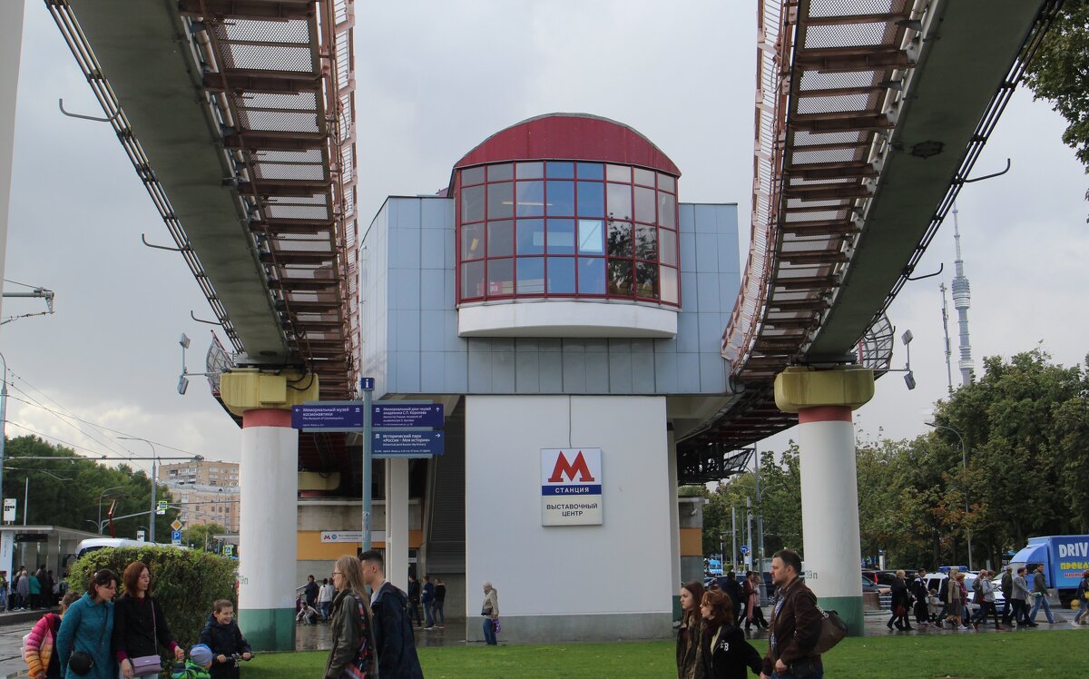 Станция монорельсового метро - Валерий 