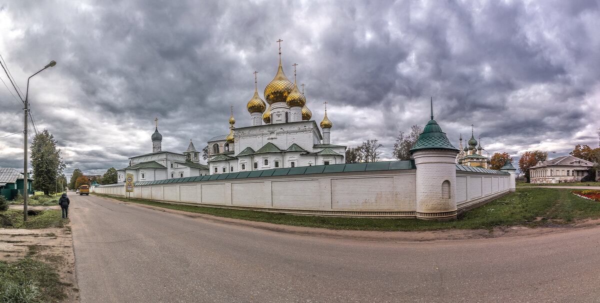 Осень -Волга. Углич. - юрий макаров