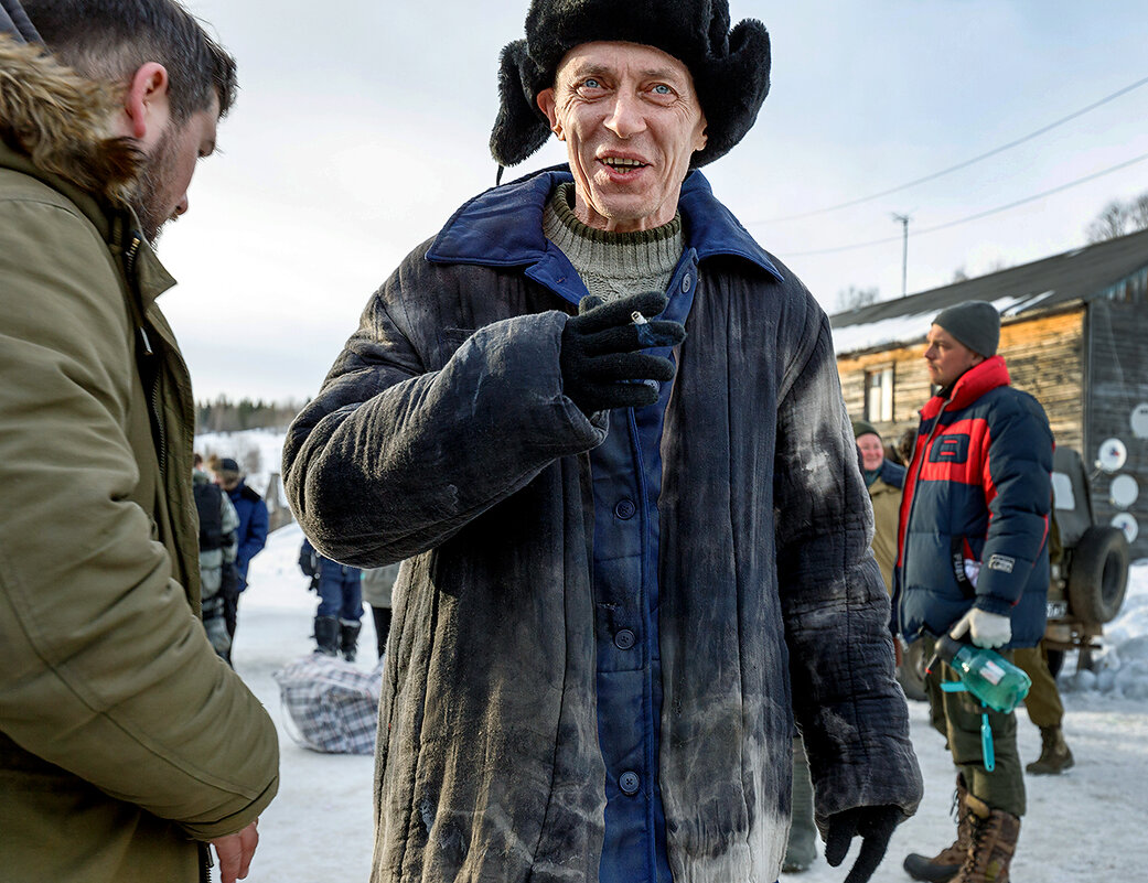 Актёр Олег Руденко-Травин на съёмке фильма ,,Эпидемия,, - Валентин Кузьмин