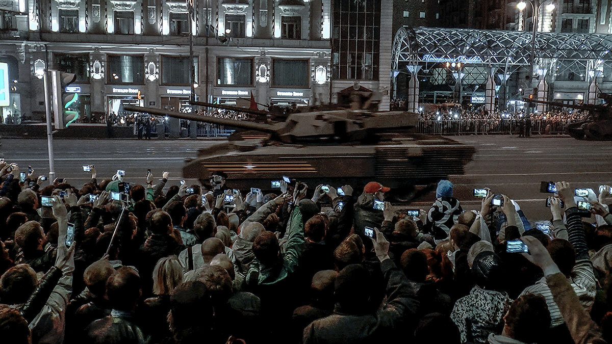 Ночная репетиция военного парада 7 мая 2015 года в Москве. - Игорь Олегович Кравченко