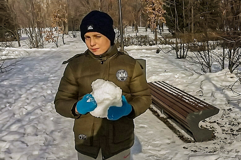 Алмаатинский снег - Анатолий Чикчирный