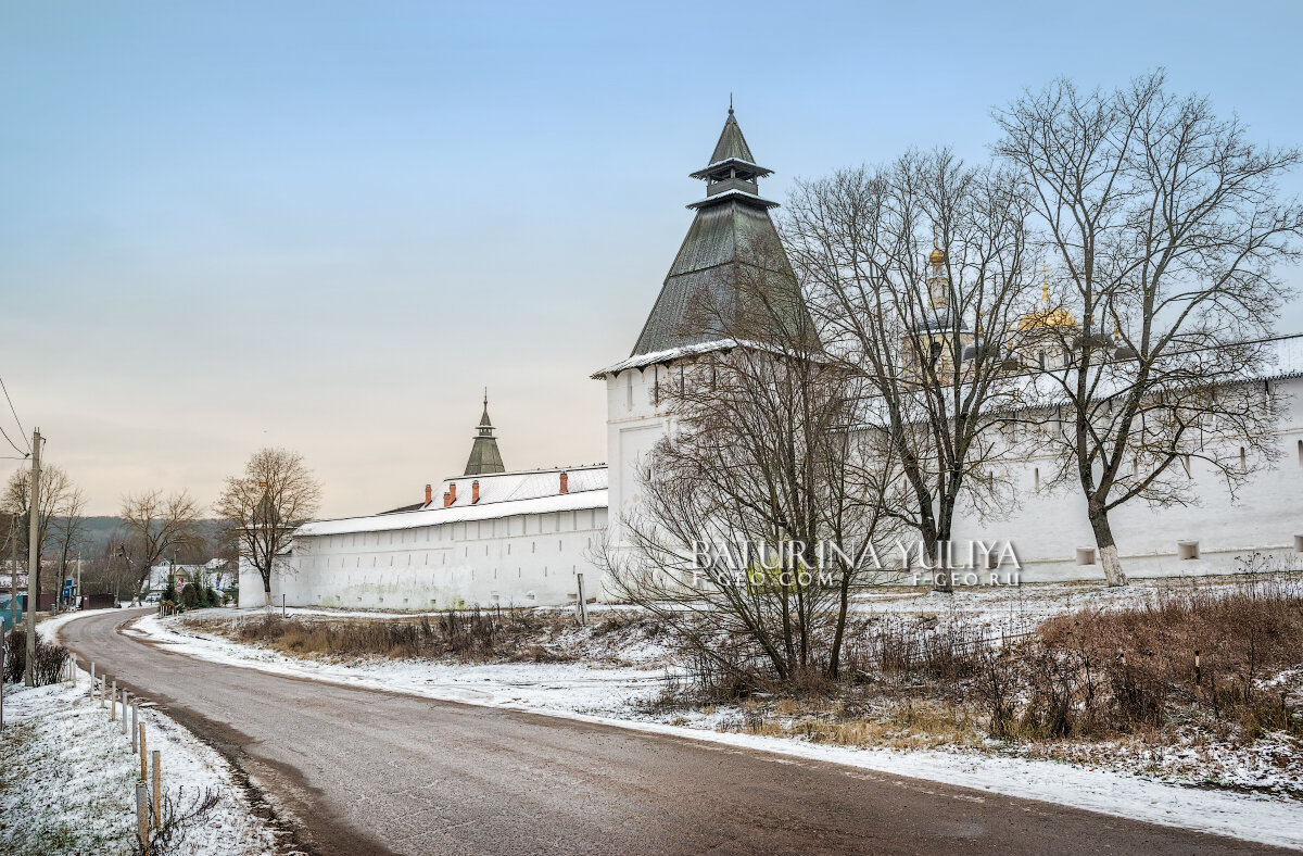 Стены монастыря - Юлия Батурина
