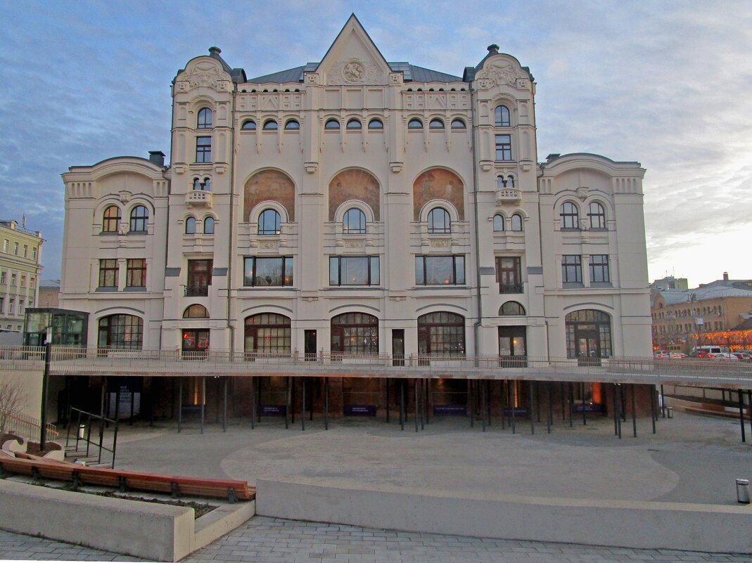 Северный корпус  здания Политехнического музея. - Ольга Довженко