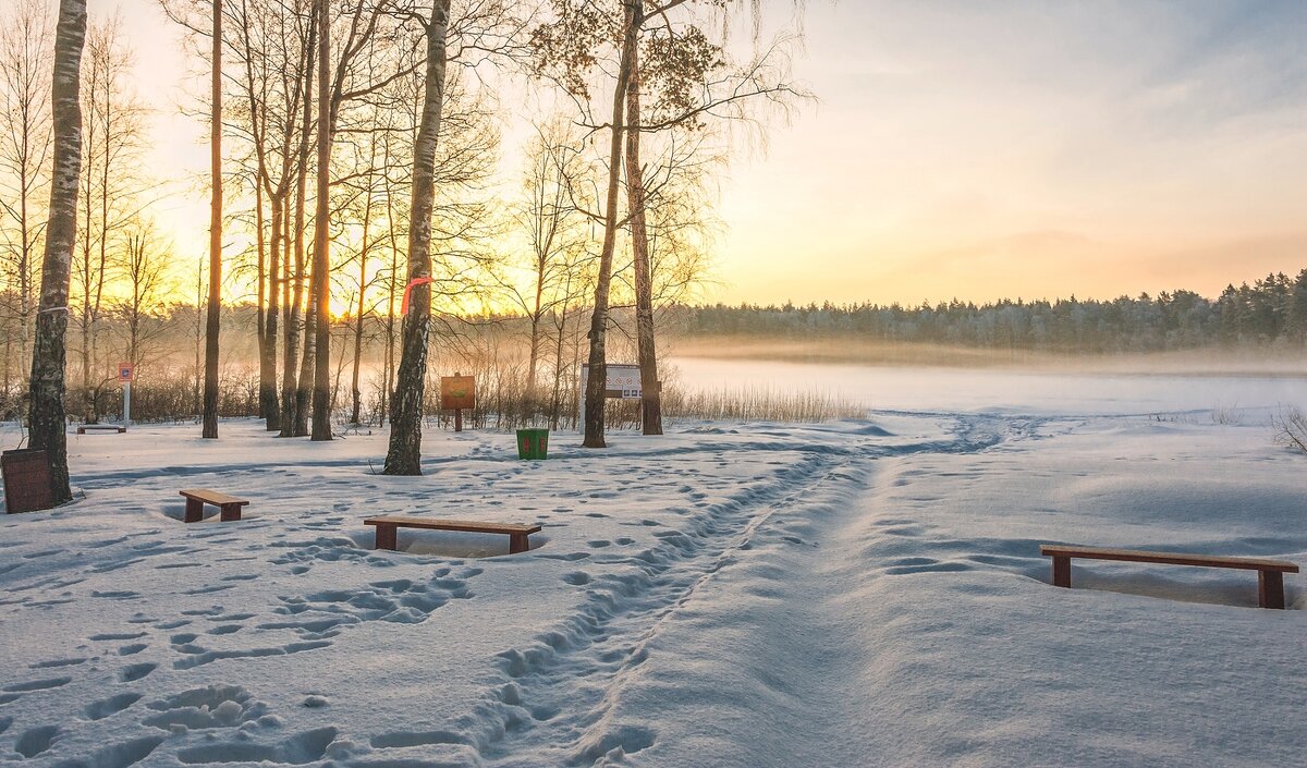 Рассвет на зимнем озере - Валерий Иванович