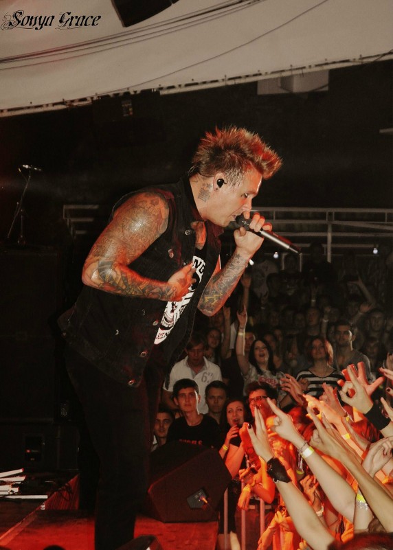 Papa Roach - Sonya Grace