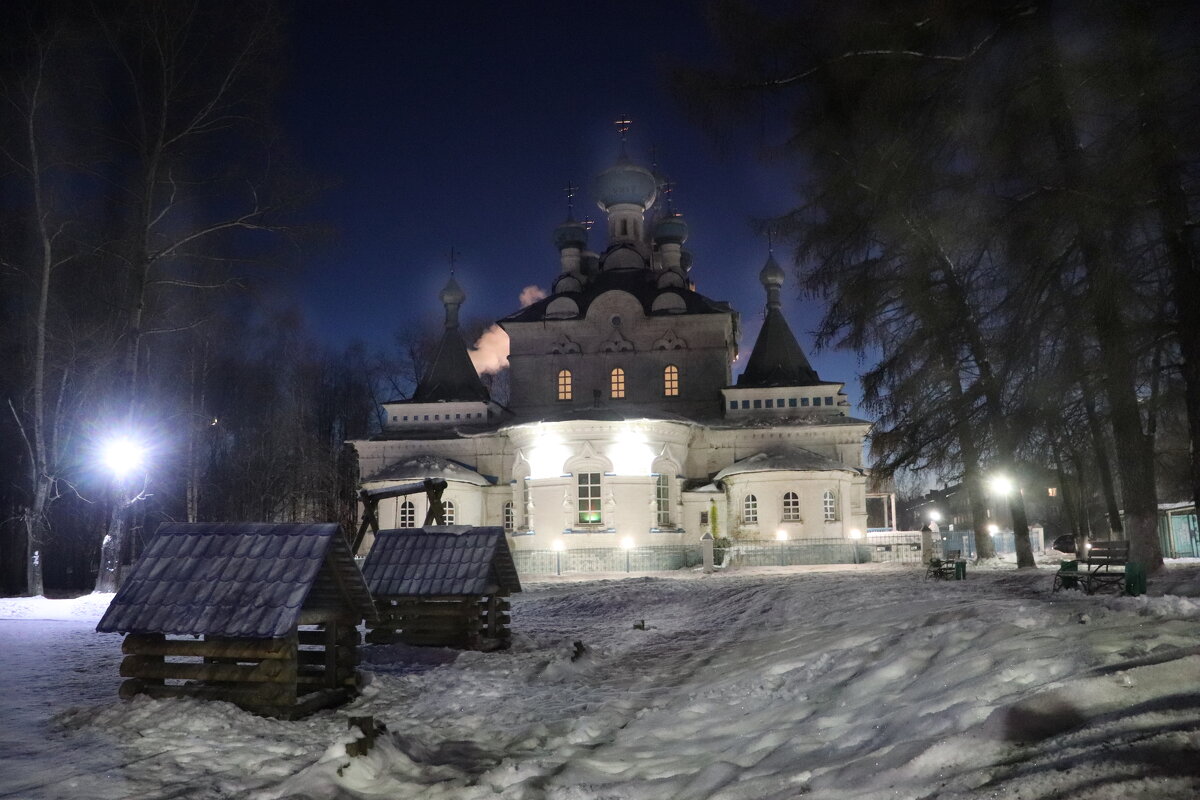 Храм ночью... - Александр Широнин