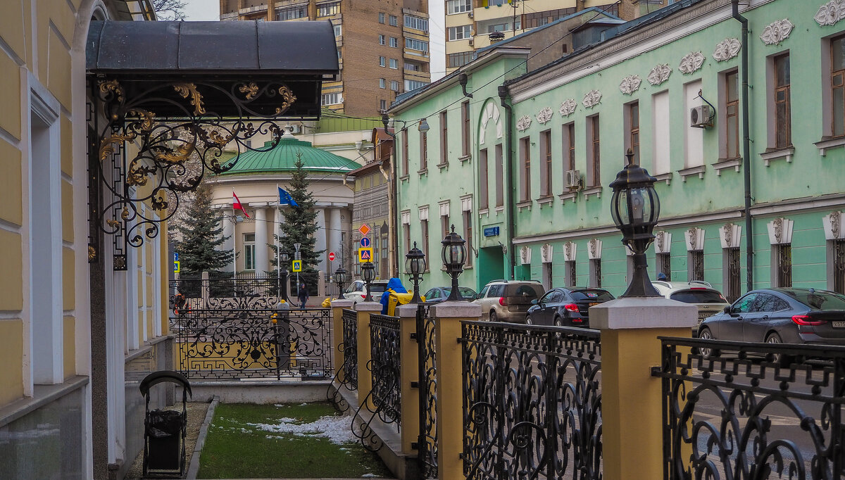 Уголок Москвы - юрий поляков