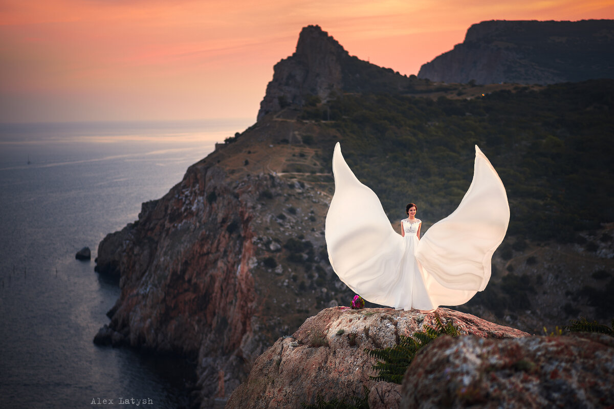 Бабочки прекрасны, особенно, если это еще и красивая невеста :) - Алексей Латыш