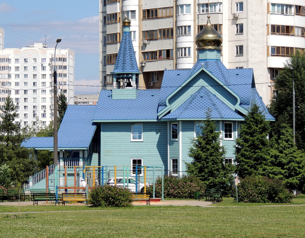 Москва. Церковь Жён-мироносиц в Марьине. - Александр Качалин