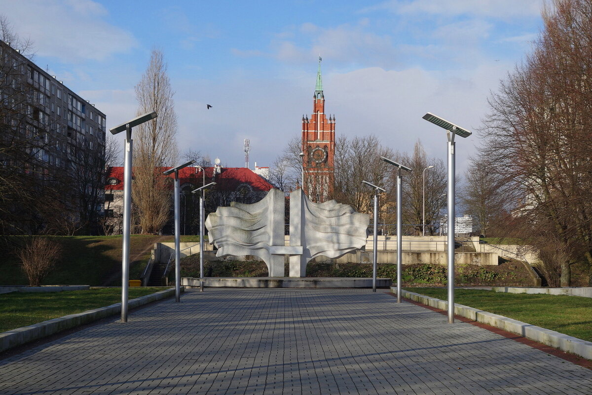 Памятник советско-польской дружбы - Маргарита Батырева