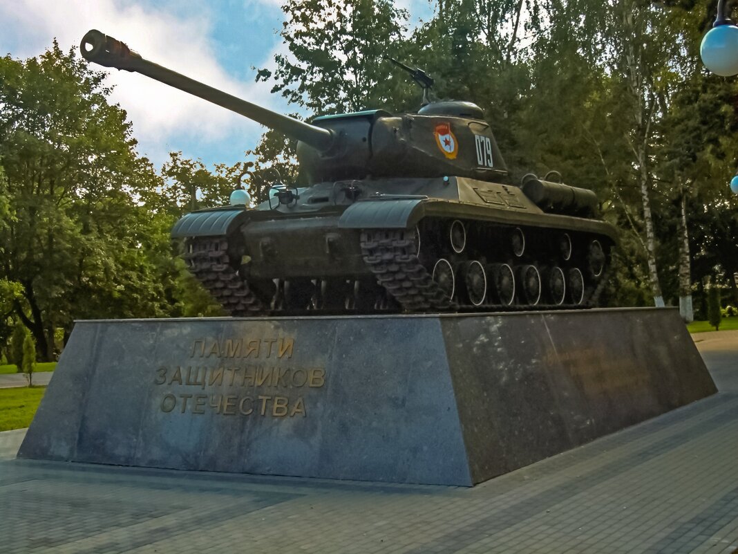 Памятник защитникам Отечества - Сергей Карачин