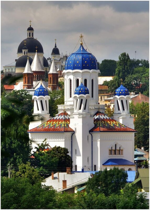 Чернівці - храми - Степан Карачко